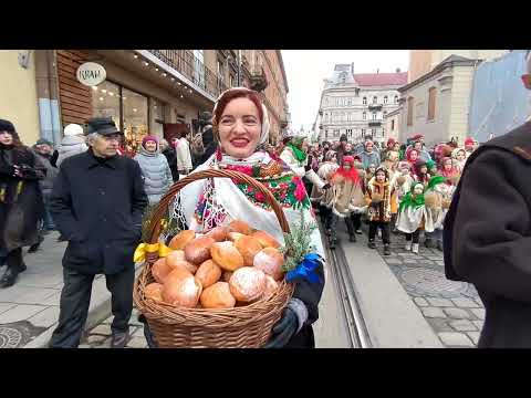 Різдво у Львові 2025: урочисте винесення Дідуха, весь Львів колядує Lviv Christmas