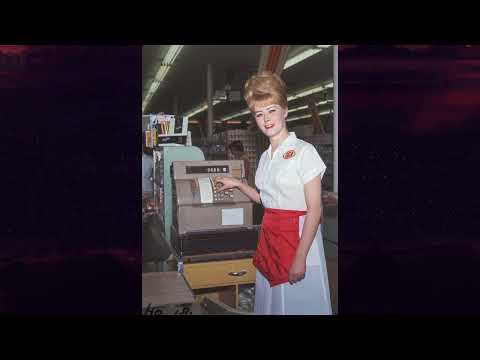 📷 These 100 Photos Were Too Controversial for the Public Eye!