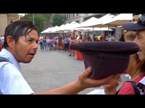 AMAZING Chinchinero Drummers at Plaza de Armas!