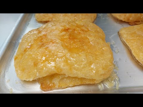 لو عندك شوية دقيق وشوية مية هتعملي اجمل حلويات بطريقة سهله جدا وفي دقايق ولادك هيخطفوها خطف