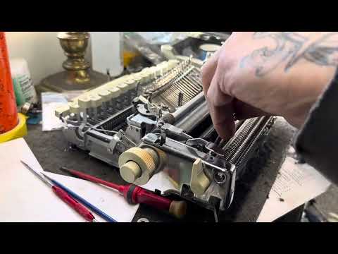 A COMMON Typewriter Carriage Jamming Repair- Margin Rack Asjustments