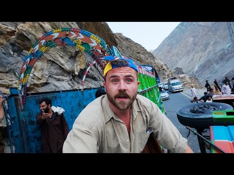 Entering Pakistan on the Brink of War