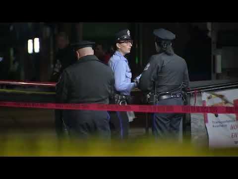 2 would-be robbers shot at, 1 fatally, in Philadelphia pizza shop