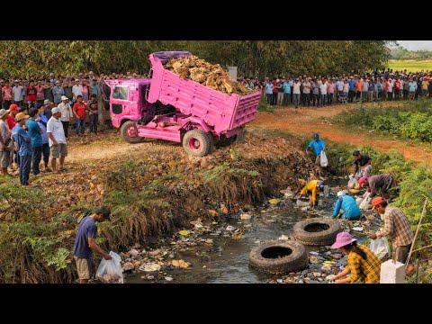 Perfect Start of a New Project – Fully Clearing Canal & Water with D20P Bulldozer and 5-T Dump Truck