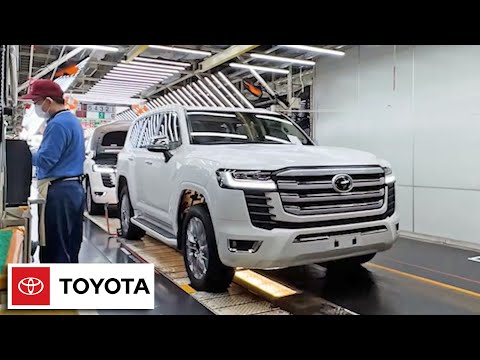 Toyota Land Cruiser assembly line in Japan | LC 300 Production