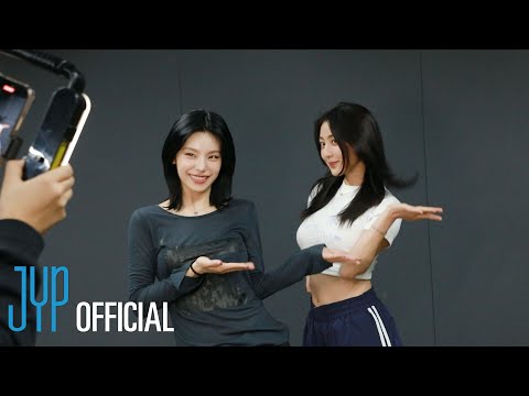 YEJI "Air" Challenge BEHIND | #AirChallenge