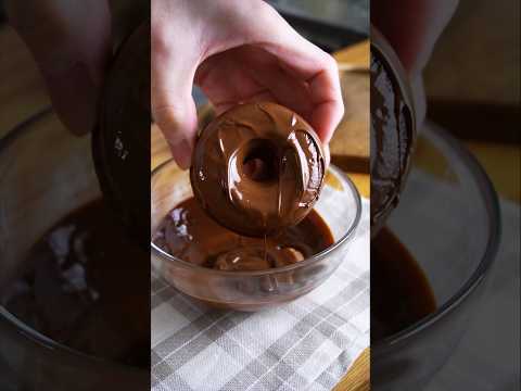 材料3つ！レンジでチョコドーナツ作り方。 #food