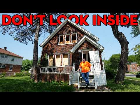 Inside A 100 Year Old Abandoned Detroit House