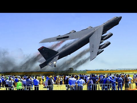 B-52 Stratofortress Showing The Insane Unrestricted Climb