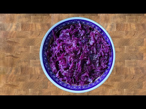 Polish Chef makes Red Cabbage (Czerwona Kapusta)