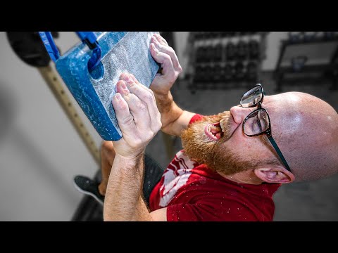 Witness This Man’s INCREDIBLE Grip Strength!