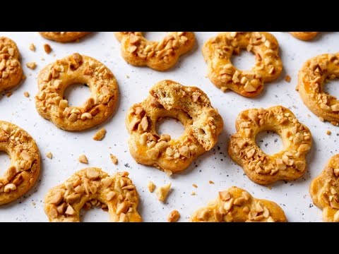 Peanut Ring Cookies: Crumbly & Fragrant | Holiday Cookie Box
