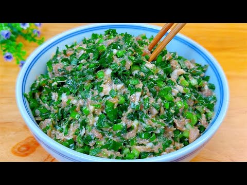 To adjust the leek dumpling filling, keep in mind the trick of "three don't add two",