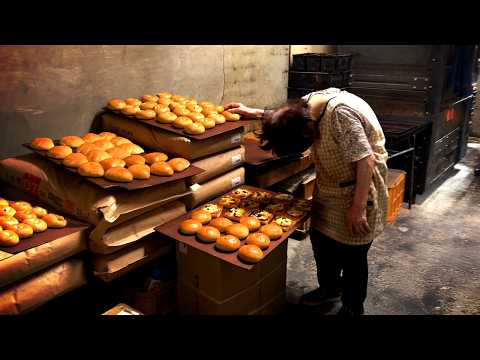 84-Year-Old Grandma Still Baking 400 Buns a Day in Japan