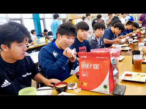 Washing Down 120KG of Rice with Protein – The Cafeteria That Fuels the Rugby Team!