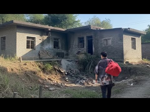 From Total Ruins to Dream Home: 40-Year-Abandoned House Completely Transformed