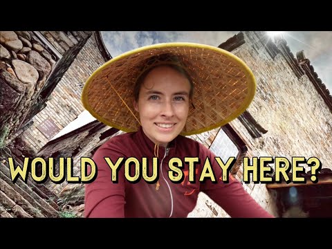 What’s it like to spend a night in an ancient Chinese village? 古村落里住一晚是什么体验？
