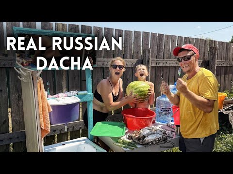 What A REAL Russian Dacha Looks Like🇷🇺 (Countryside House For Ordinary People)