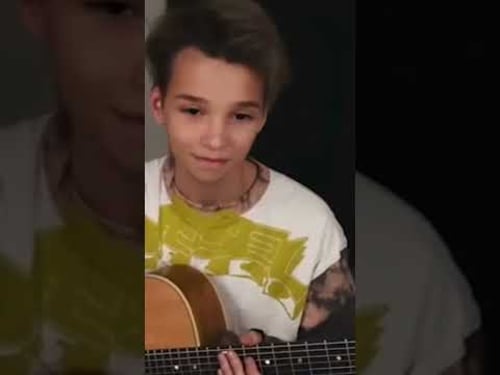 Прикол с гитарой YAMAHA, AkStar