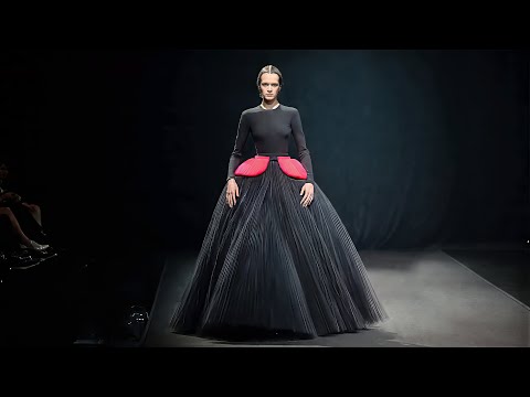 Viktor & Rolf Haute Couture | Spring/Summer 2026 | Haute Couture Week