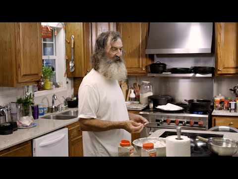 Phil Robertson's Quick & Tasty Fried Shrimp Recipe | Phil Robertson