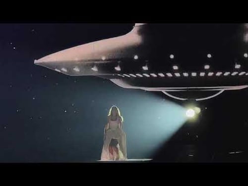 Taylor Swift β Down Bad (LIVE DEBUT!) HD Supercut π¬ Eras Tour: Paris