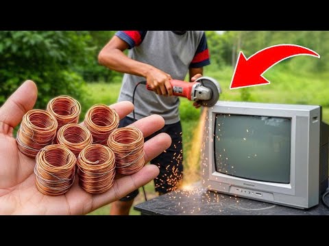 Hidden uses for old TVs! Try to insert copper pipe into old TVs and It will SHOCK you