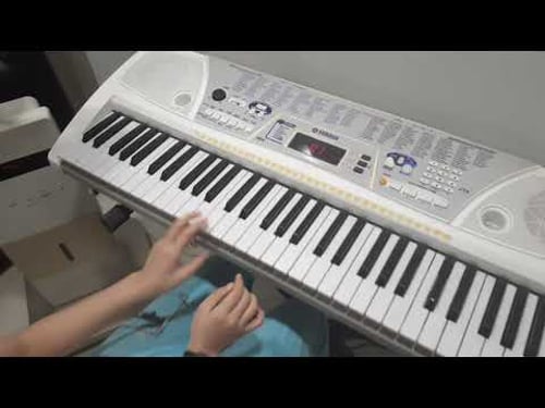 Khánh Huyền dạy đánh đàn piano P5