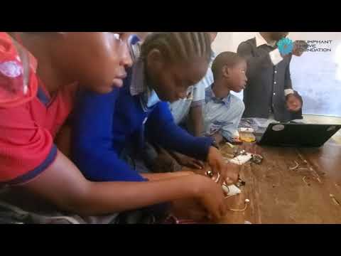 Week 4 - Project-Based Sensors. Building a Smart Distance Finder with Ultrasonic & Servo Motors