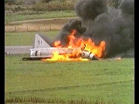 Saab 37 Viggen 2001 1-2