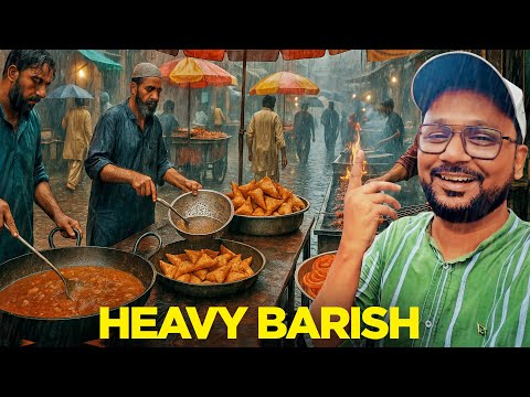 Heavy Rain in Lahore | Samosay, Chaat, Butt Karhai aur BBQ | Beautiful Rainy Day Street Food PK