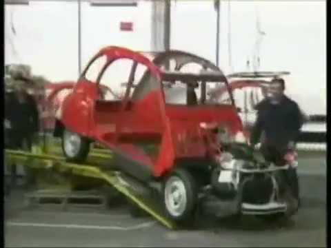 Fabrication des 2CV à l'usine Citroën de Mangualde