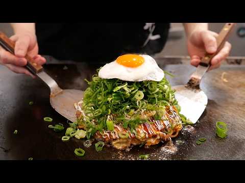 Japanese Food - The BEST BEEF YAKISOBA in Kobe Japan!