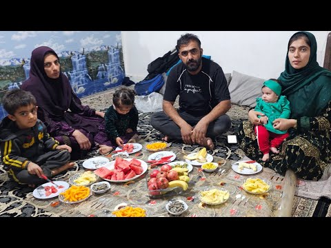 Farzaneh and her husband are celebrating the first of winter with their daughter.🎉🎉🎉