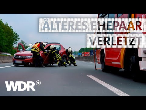 Verkehrsunfall auf der Autobahn | S05/E04 | Feuer & Flamme | WDR