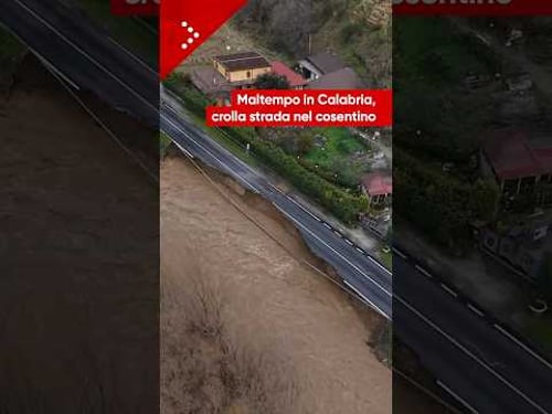 Maltempo in provincia di Cosenza, strada frana nel fiume Crati