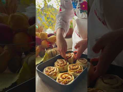 Cinnamon Rolls with Quince & Sourdough π | Soft Autumn Rolls