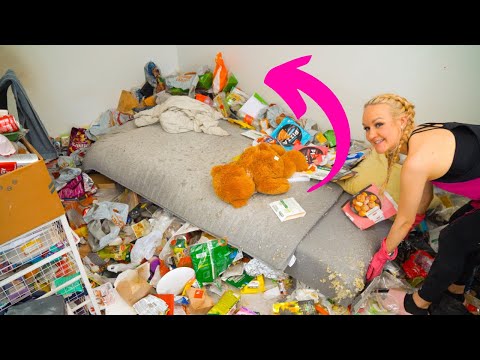 A Heartwarming Cleanup for a Little Kitty in a Home Full of Trash โ Absolutely Free! โค๏ธ