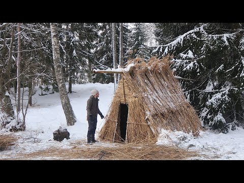 Building a Viking Style Hut - Winter Camping with @TrueNorthLukas