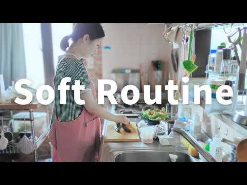 Finding Calm in Small Moments | A Slow Day with My Cat and Mom