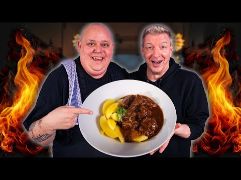 Ich zeige @maximalschradin wie man Gulasch kocht 😎👨🏼🍳