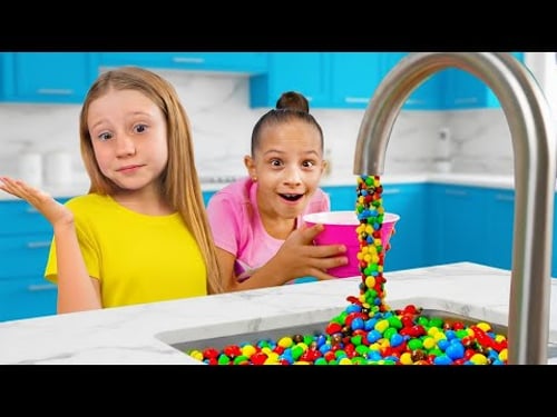 Nastya ve Arkadaşları Çocuklar İçin Komik Sihirli Şeker Duşu Macerası