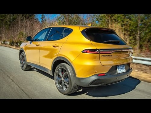 2023 Dodge Hornet Review: A Weird 'Muscle Crossover' (with a Plug)