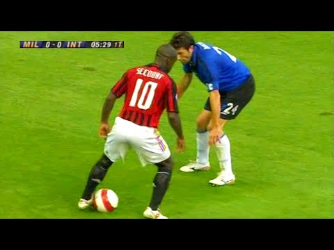 No Current Midfielder is Close to Clarence Seedorf 🤯