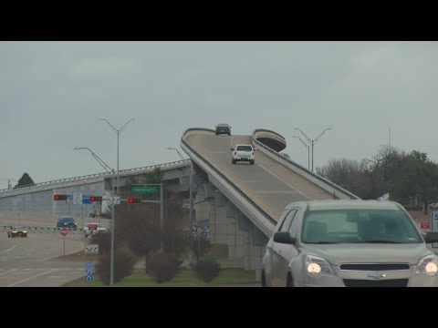 First responders, tow truck drivers preparing for icy road conditions