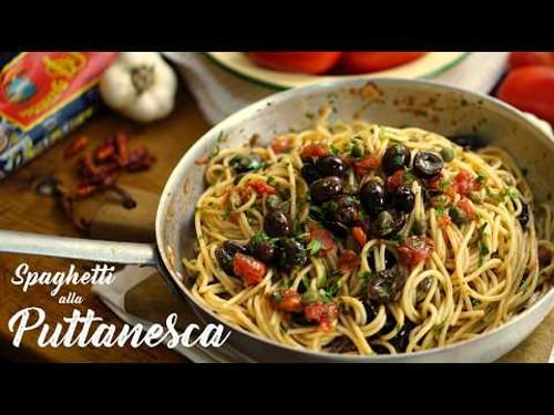 Spaghetti puttanesca: an authentic Italian recipe