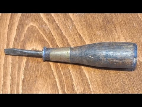 Wooden handle screwdriver clean up