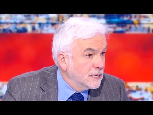 Ukraine/Russie : "Je me demande si Emmanuel Macron est le bon chef de guerre ? " (Pascal Praud)