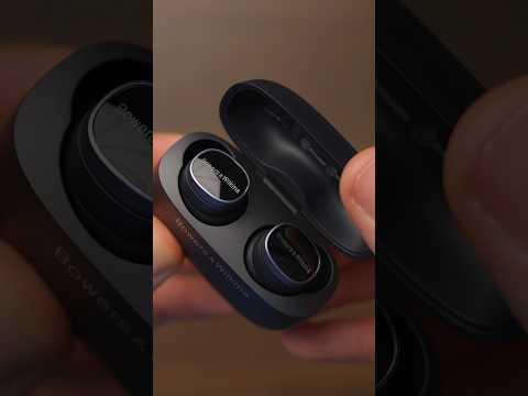 Unboxing the NEW Bowers & Wilkins Pi8 (and comparing them to the Pi7 S2)