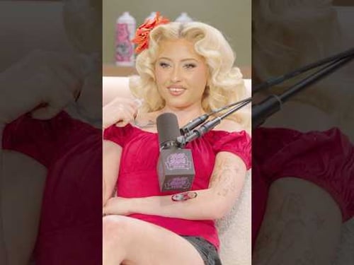 Remy Bond had her dentist put a gap in her front teeth